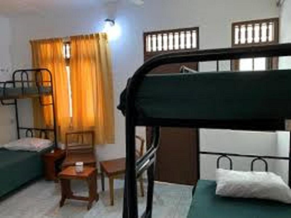 Topaz Beach Hotel Negombo Extérieur photo