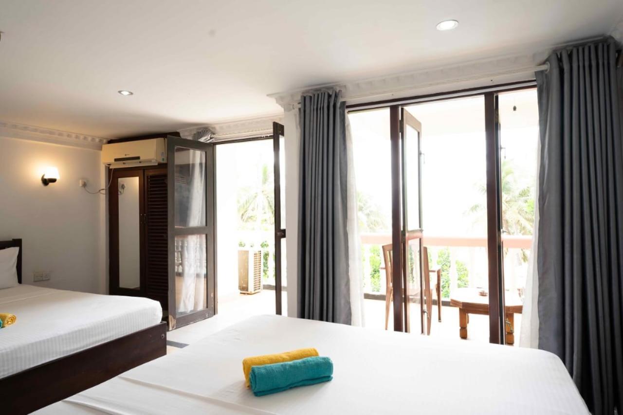 Topaz Beach Hotel Negombo Extérieur photo