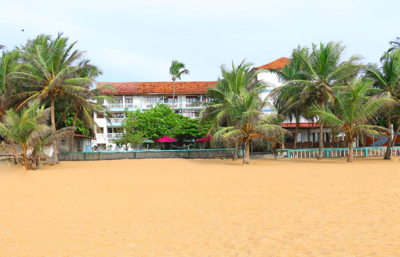 Topaz Beach Hotel Negombo Extérieur photo